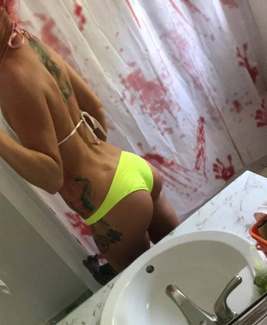 60_Ella
